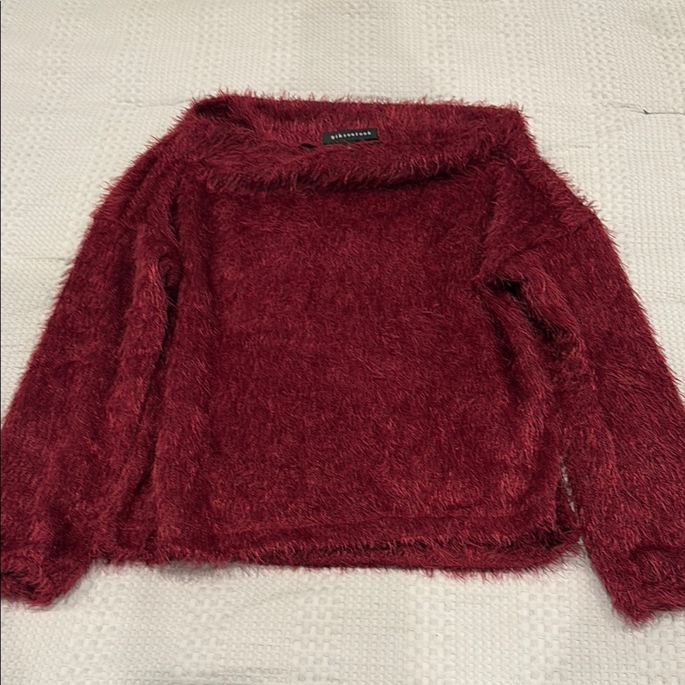 Gibson Red Off-the-Shoulder Sweater with Fuzzy Texture and Cropped Fit